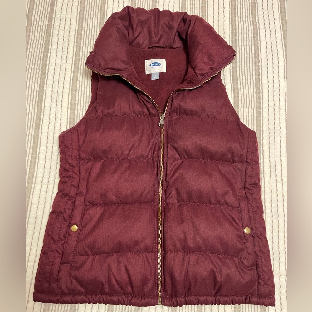 Old Navy Burgundy Puffer Vest Medium